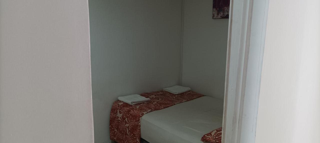 Hea Hospedaje Cerca Al Estadio Y La 70 Hotel เมเดยิน ภายนอก รูปภาพ