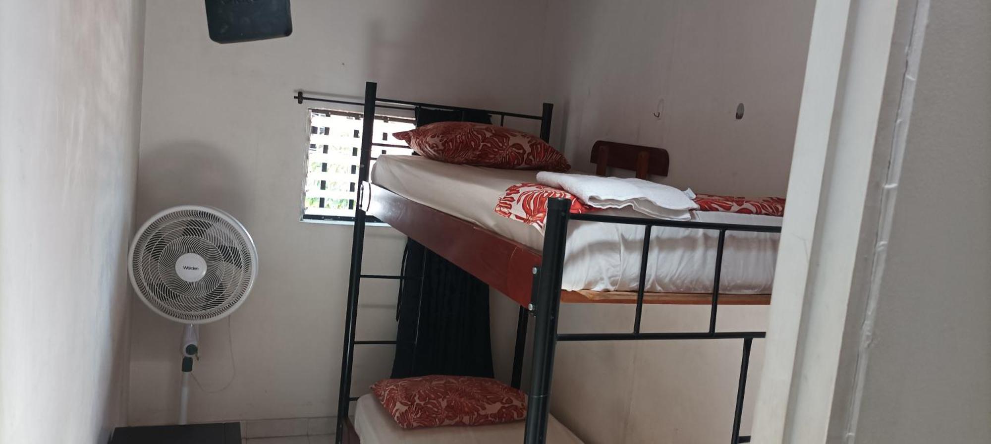 Hea Hospedaje Cerca Al Estadio Y La 70 Hotel เมเดยิน ห้อง รูปภาพ
